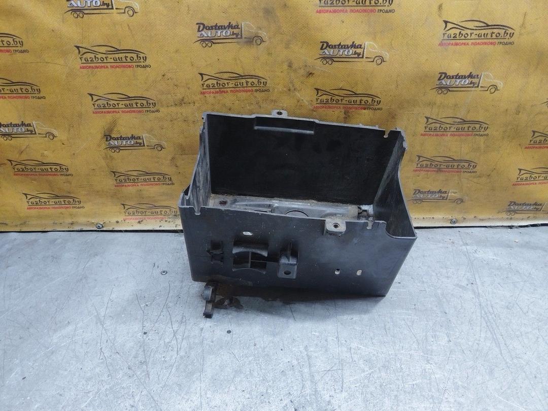 Полка аккумулятора F1XEOI Peugeot 406