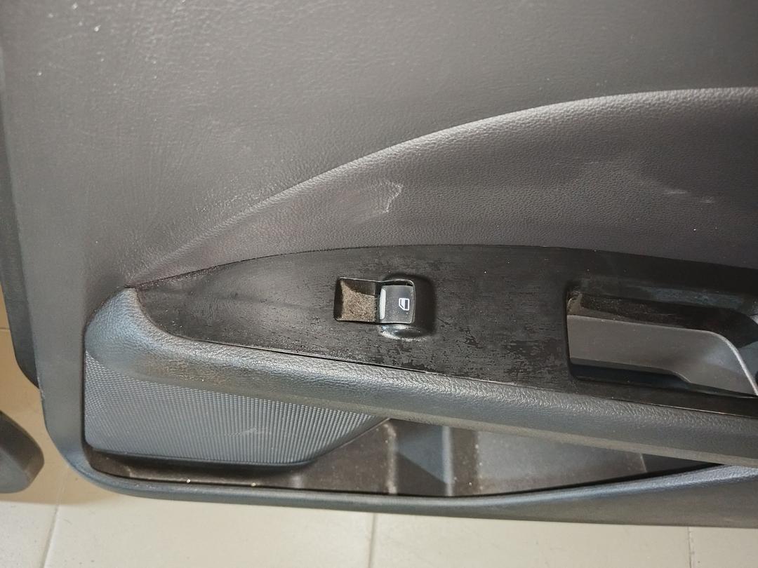 Салон (комплект сидений) JI299Z Ford Fusion undefined