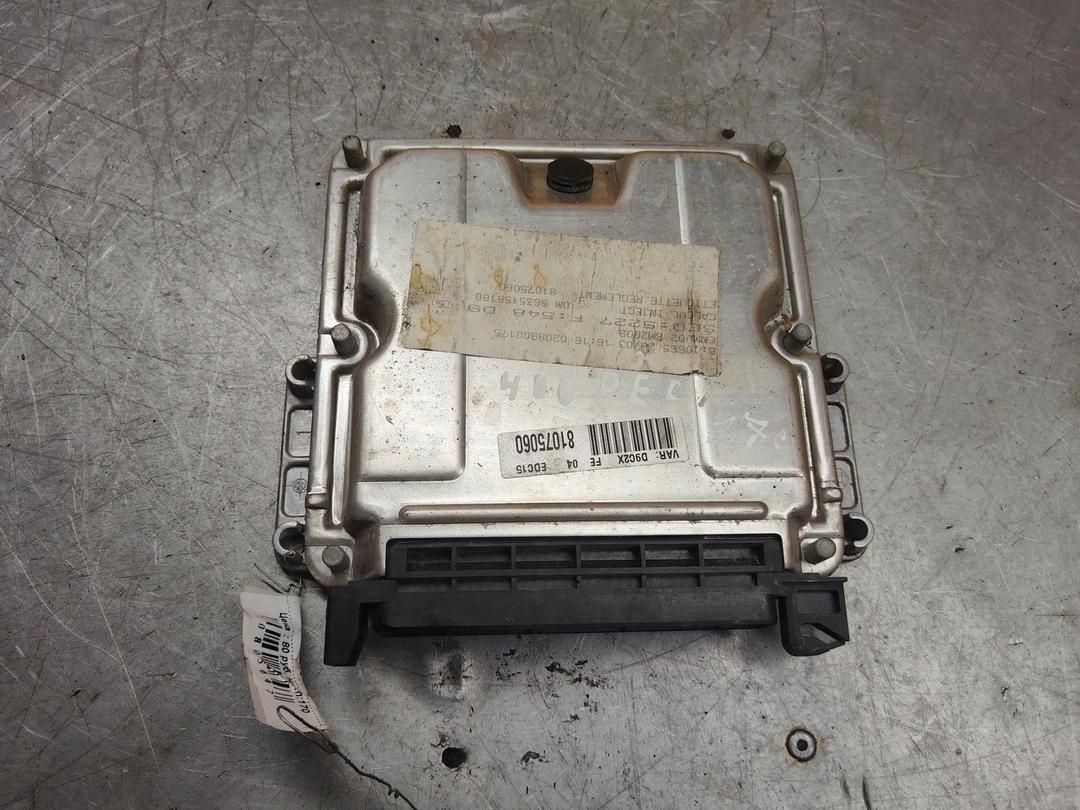 Блок управления двигателем Q2W7TQ Peugeot 406