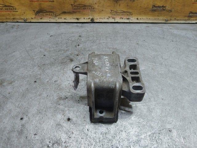 Подушка крепления двигателя WQK4XI Skoda Octavia - Фото 2