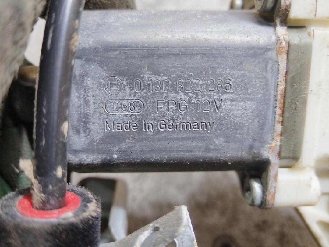 Стеклоподъемник электрический задний левый 15L7SO Ford Galaxy купить в магазине запчастей бу