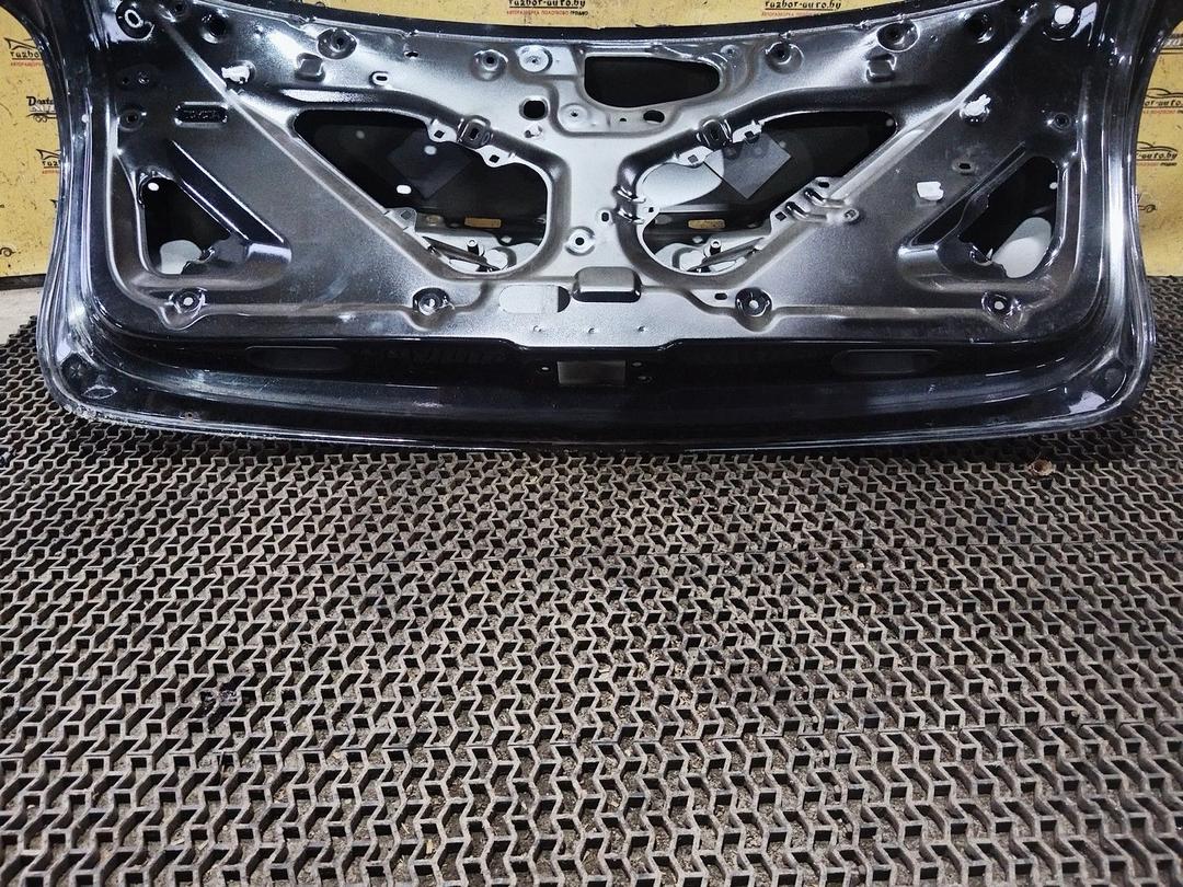 Крышка багажника (дверь 3-5) 3V1CYZ Toyota Avensis undefined