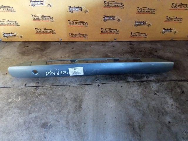 Накладка подсветки номера BIS9YX Mazda MPV - Фото 3