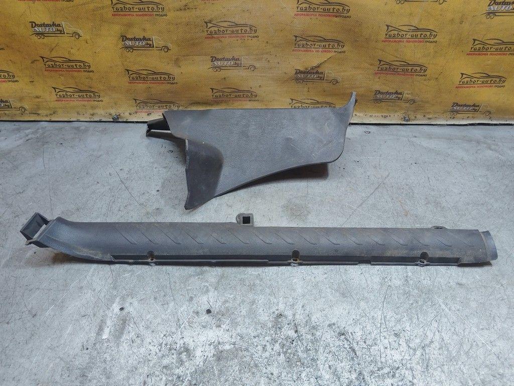 Накладка на порог внутренняя передняя правая 39WN2M Citroen C8 - Фото 1