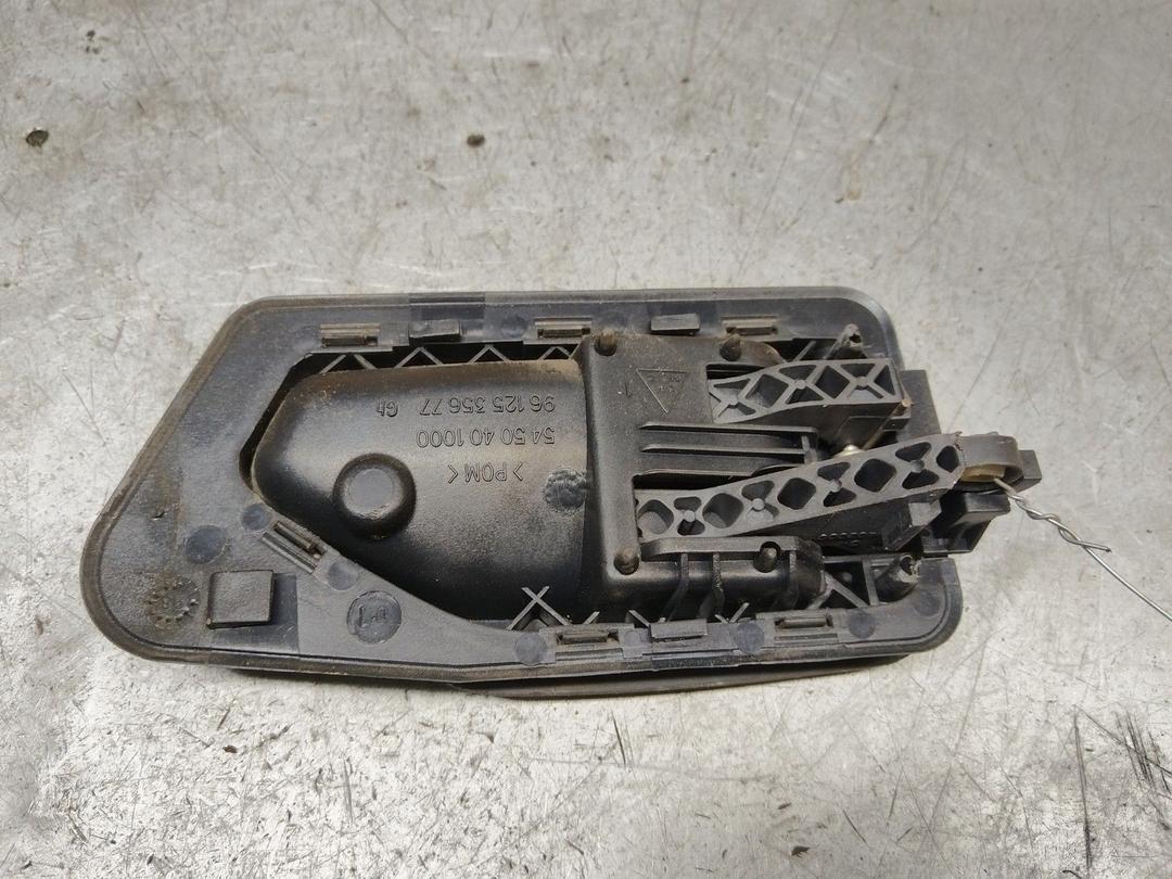 Ручка внутренняя задняя левая J7ZR1E Peugeot 306 купить