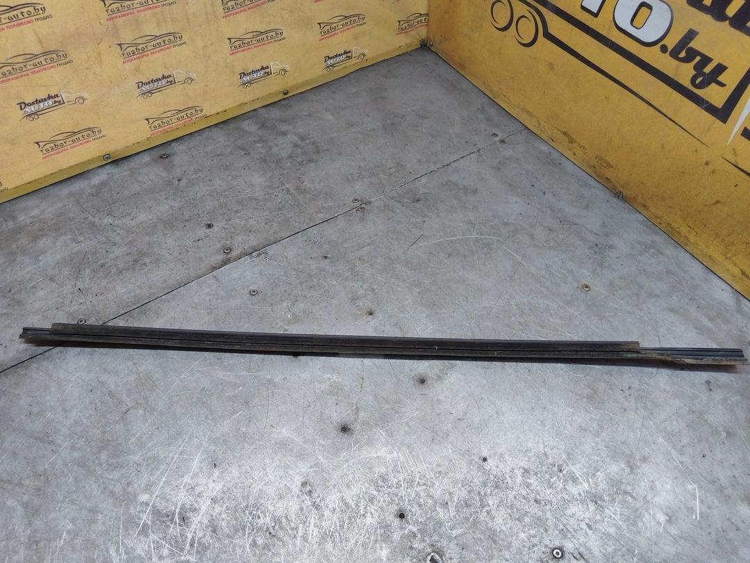 Молдинг стекла двери передней левой наружный GKUH3O Hyundai Matrix купить