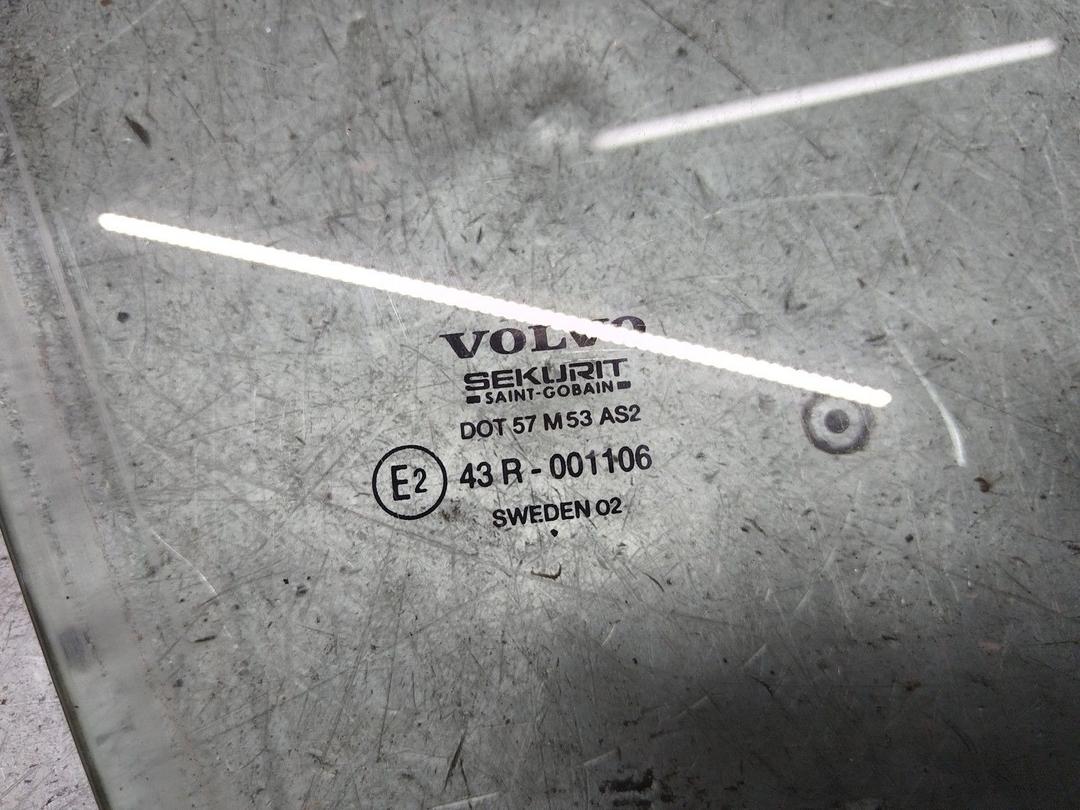 Стекло двери передней правой 1WD6G8 Volvo V70 - Фото 2