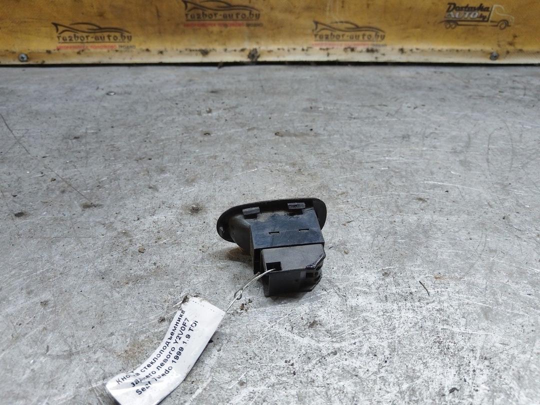 Кнопка стеклоподъемника заднего левого Y2V0F7 Seat Toledo купить на авторазборке
