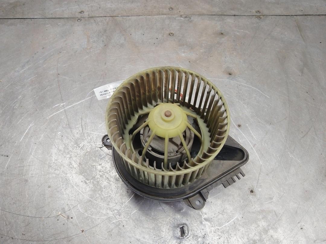 Моторчик печки 1J3W3H Renault Scenic