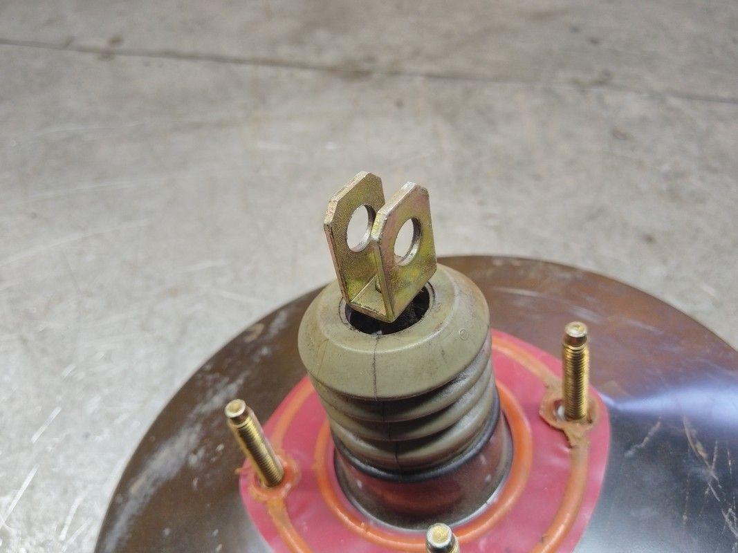 Вакуумный усилитель тормозов CSCBH3 Ford Focus купить в магазине запчастей бу