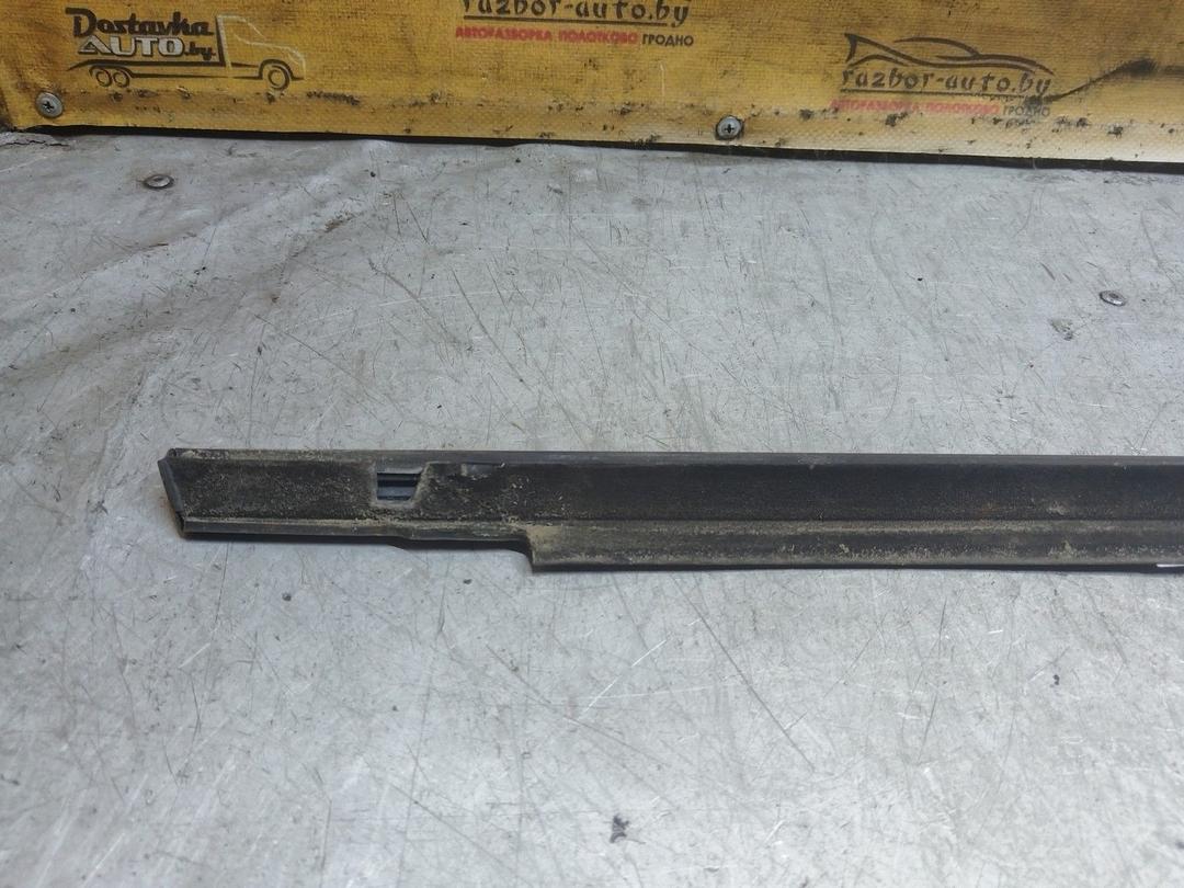 Молдинг стекла двери задней левой наружный E6BUFH Renault Laguna купить в магазине запчастей бу