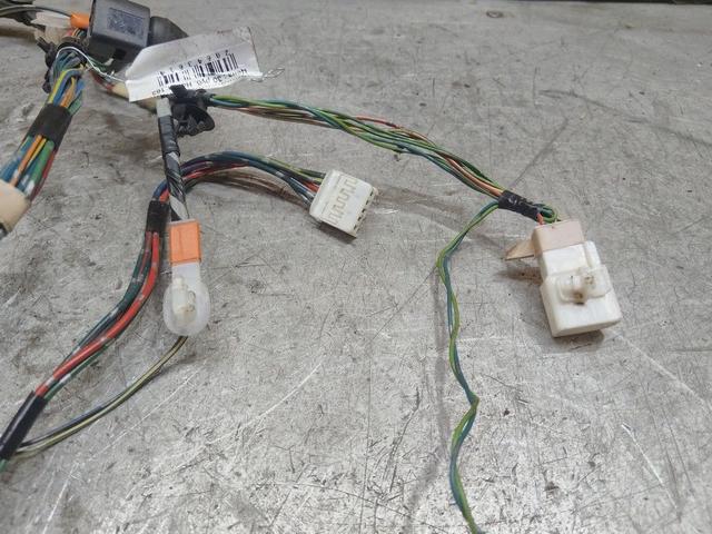 Проводка двери передней правой F3FO45 Toyota Yaris - Фото 12