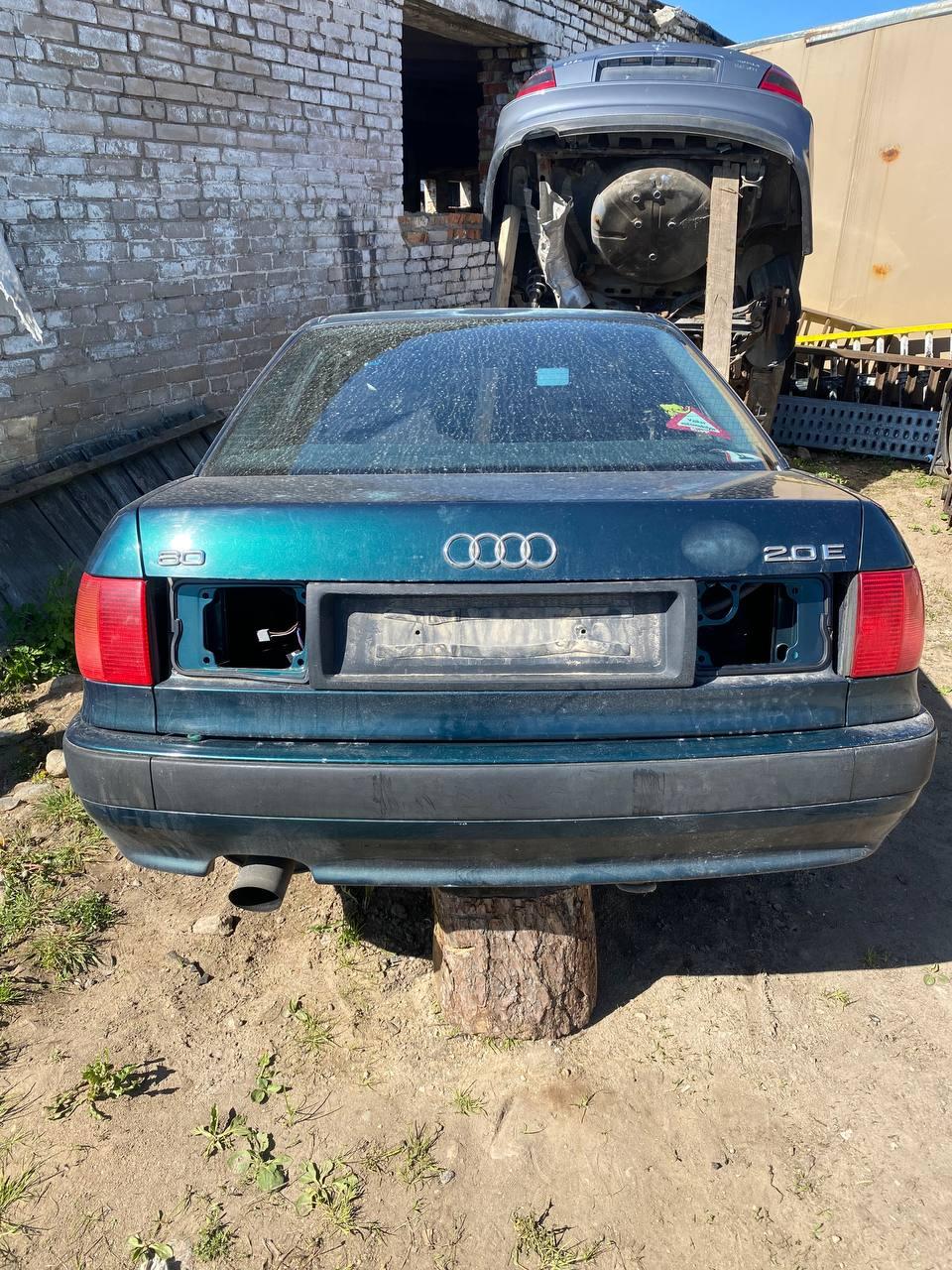 Ремень безопасности передний правый XM46R8 Audi 80