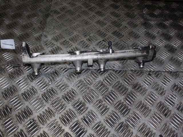 Топливная рампа 6DMB5X Ford Galaxy