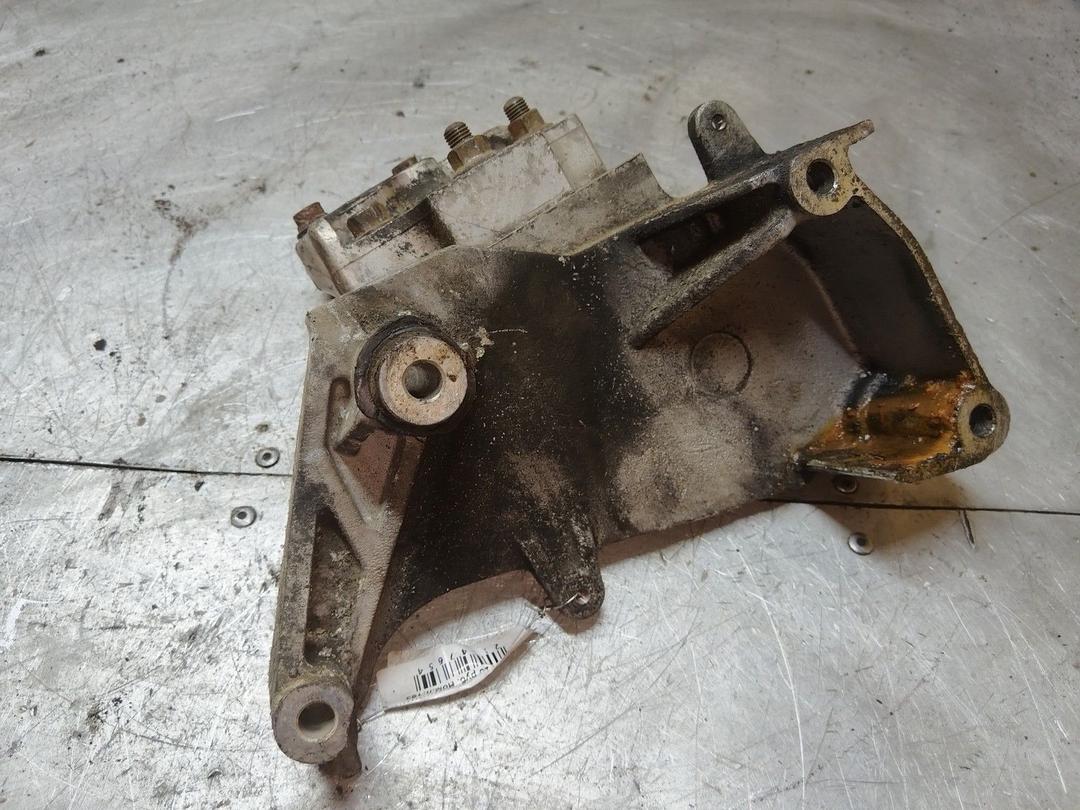 Кронштейн двигателя O3D3F4 Hyundai Getz купить с доставкой