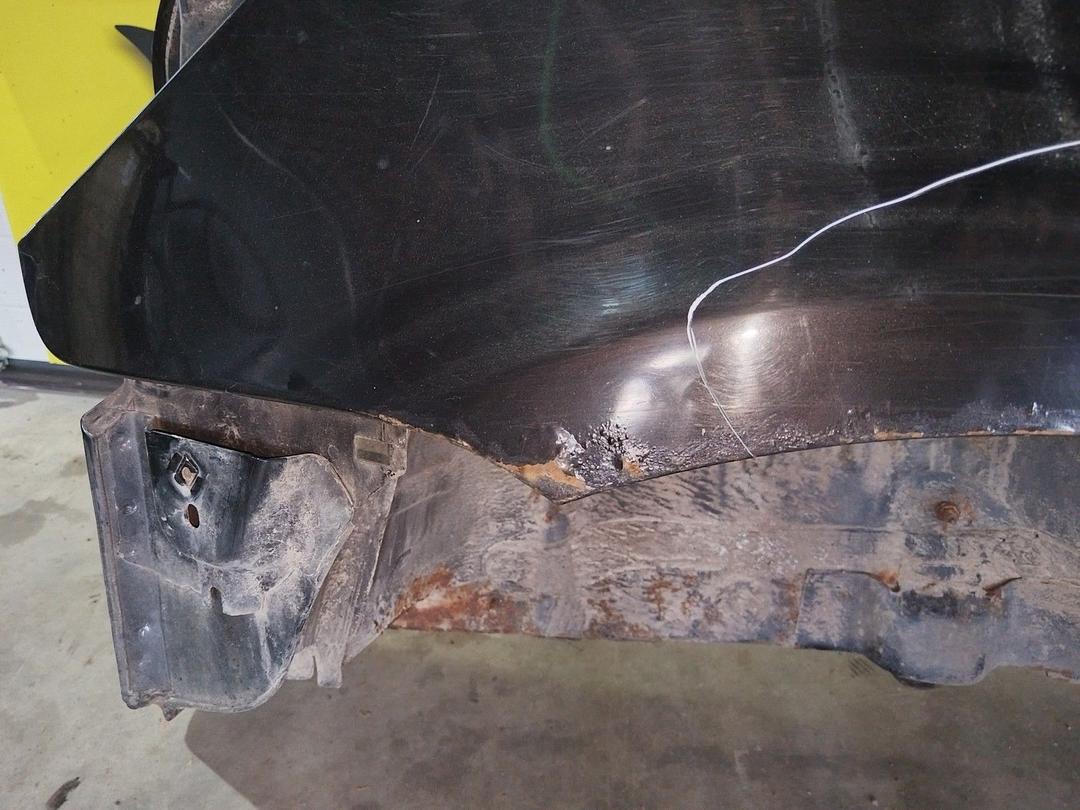 Крыло заднее правое XMBI65 Peugeot 307 купить на авторазборке