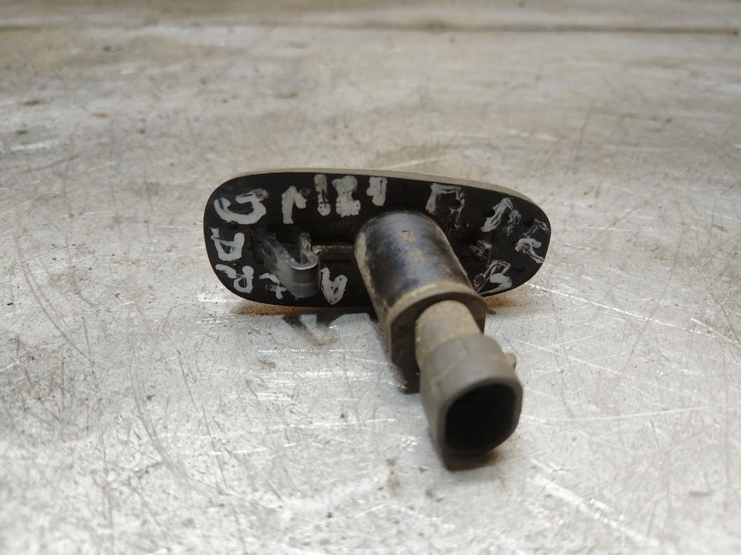 Повторитель передний левый VX33N9 Opel Astra купить