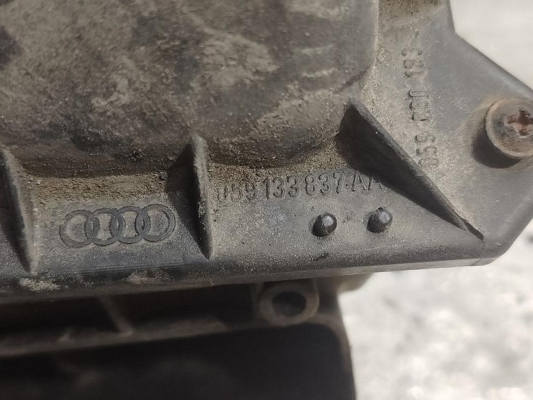 Корпус воздушного фильтра 959163 Audi A4 - Фото 6