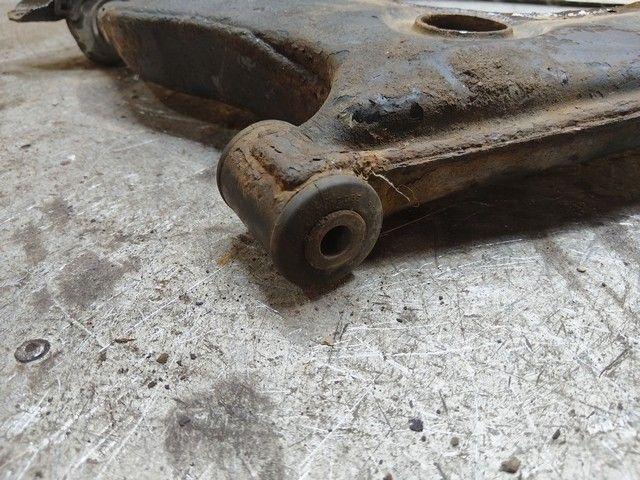 Рычаг передний правый 8QHE96 Mitsubishi Carisma купить на авторазборке