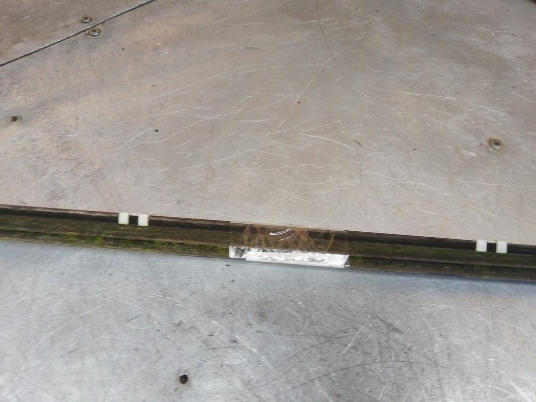 Молдинг стекла двери передней правой наружный 2K5V58 Nissan Almera купить с доставкой