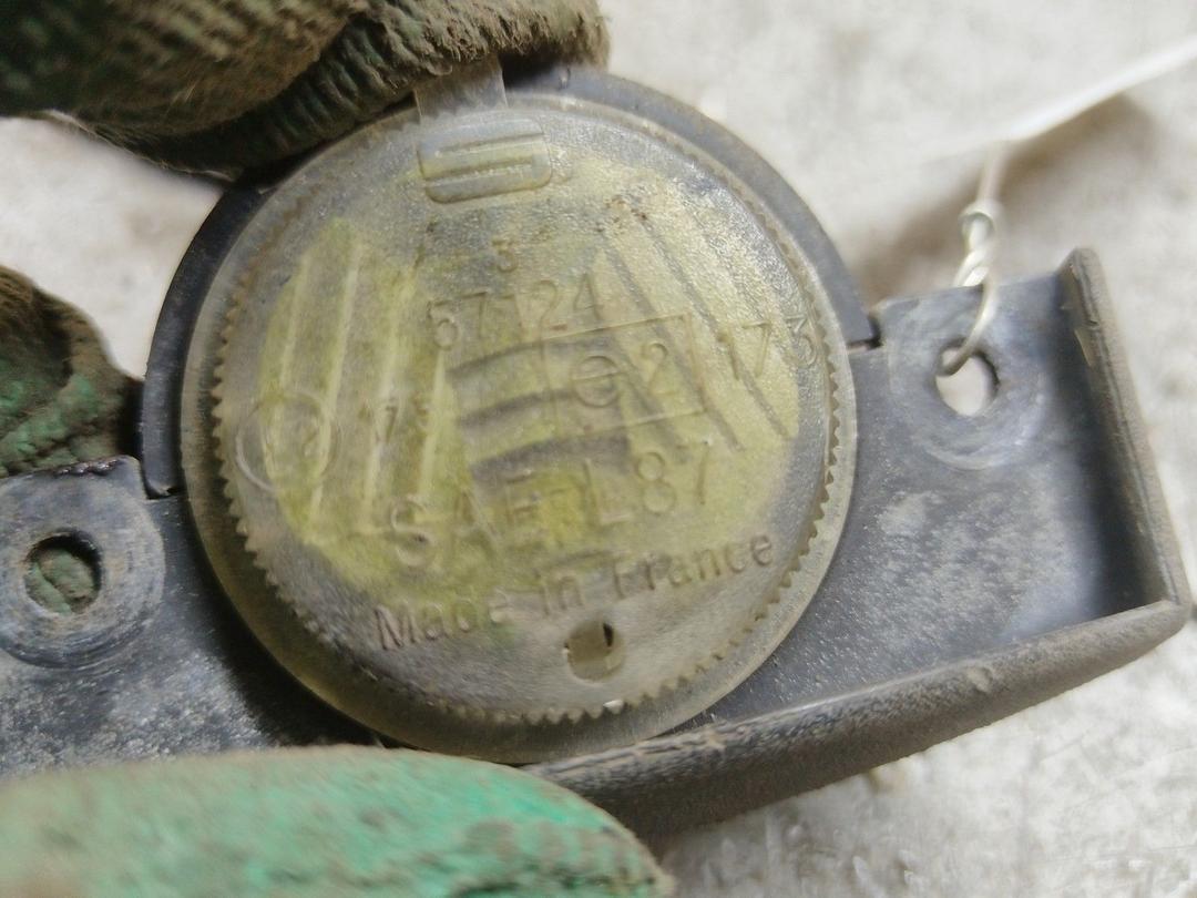 Подсветка номера 3XLC06 Peugeot 405 купить в магазине запчастей бу