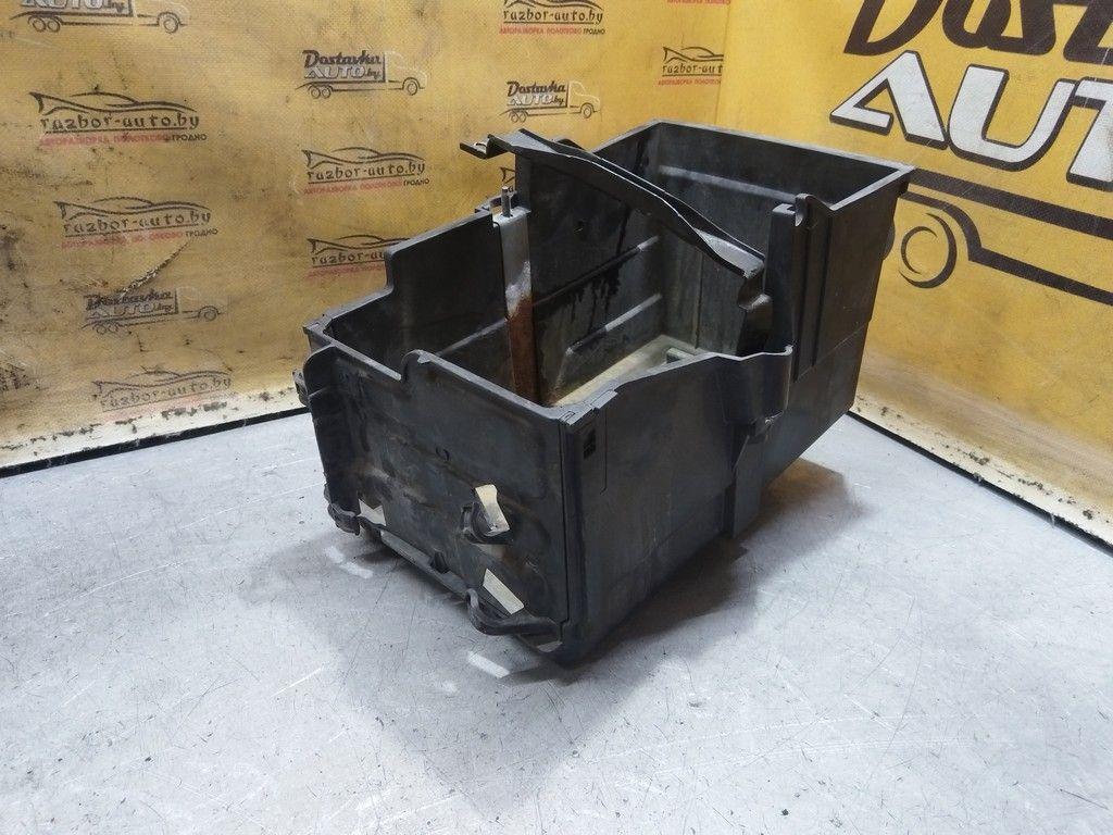 Полка аккумулятора WOW9QH Ford Focus - Фото 3