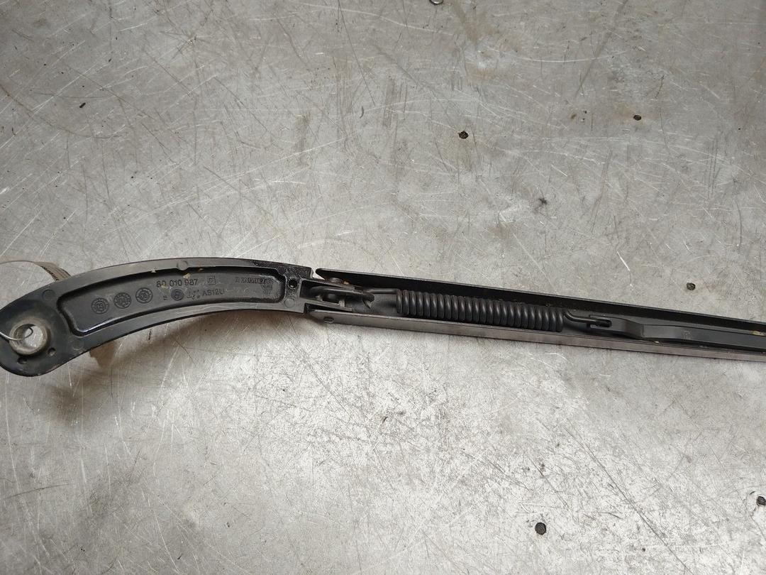 Щеткодержатель (поводок стеклоочистителя, дворник) 1Y36E3 Renault Scenic купить с доставкой