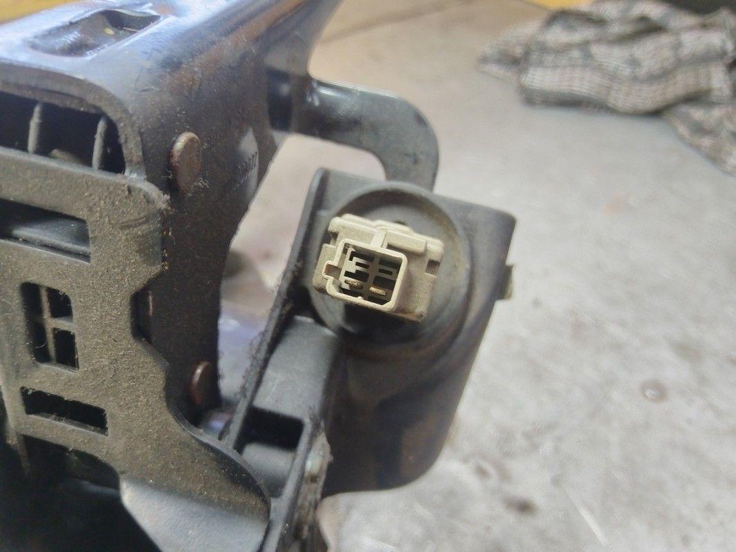 Узел педальный (блок педалей) T222K1 Fiat Stilo купить с доставкой. Огромный выбор запчастей и марок авто. У нас есть практически все.