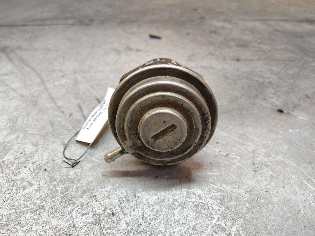 Клапан EGR D487UF Audi A6