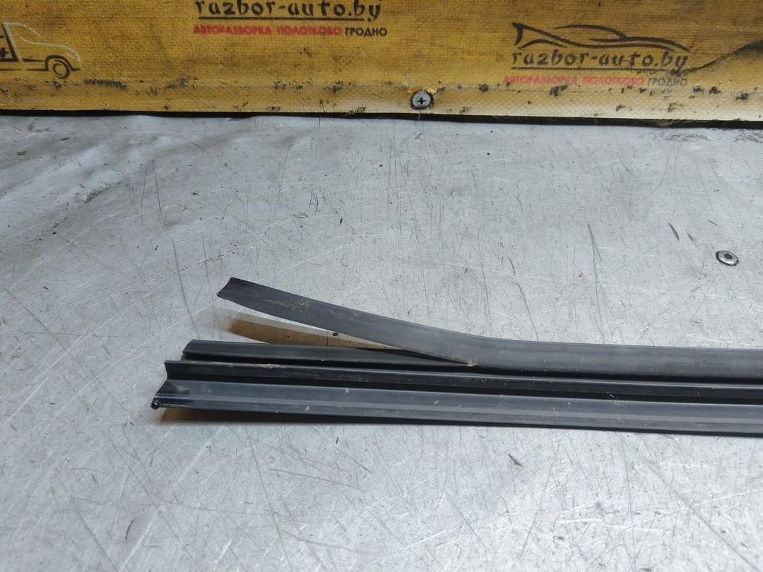 Молдинг стекла заднего Y93YV7 Volvo S60 купить на авторазборке
