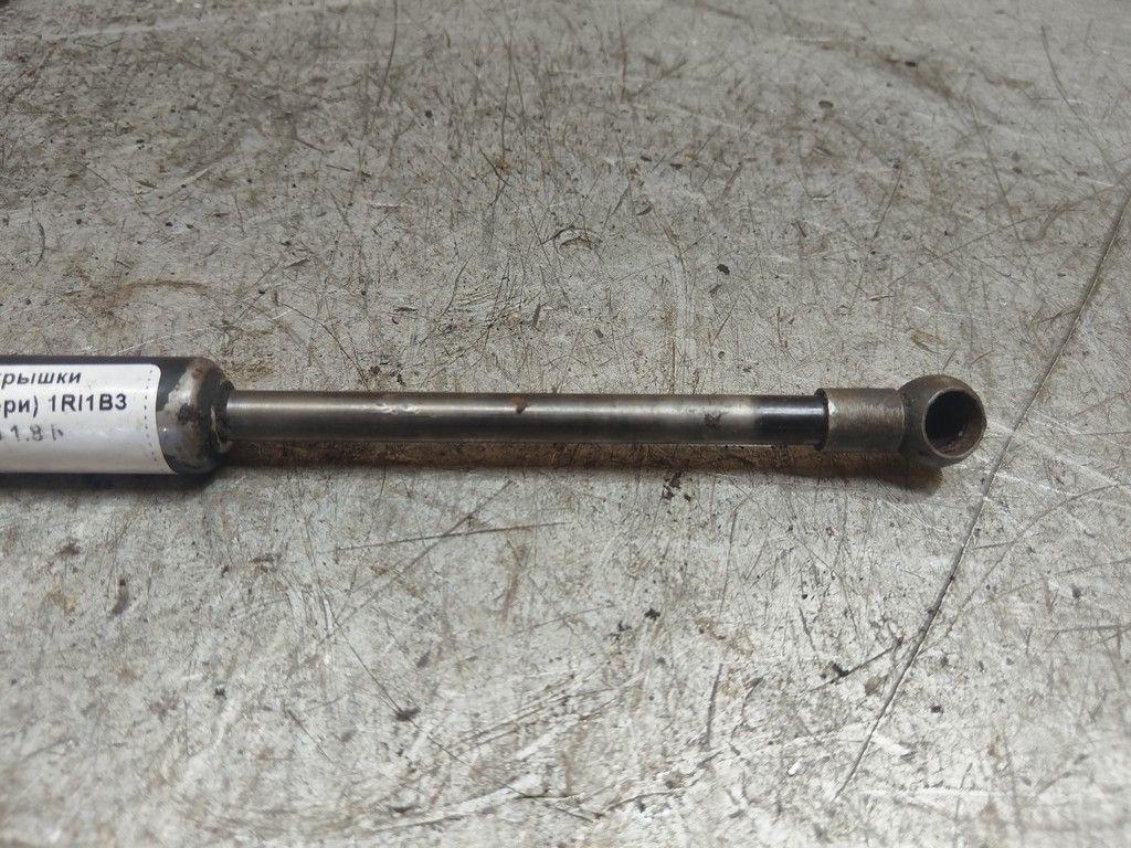 Амортизатор крышки багажника (3-5 двери) 1RI1B3 Audi 80 - Фото 2