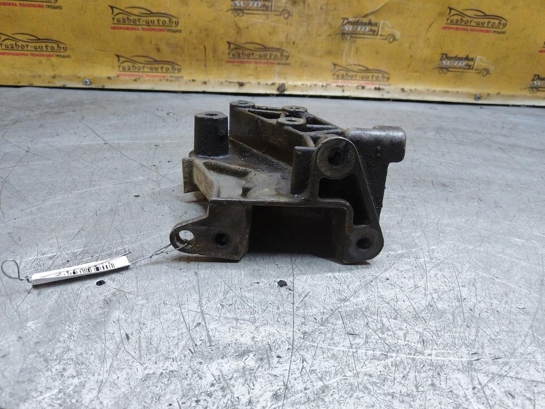 Кронштейн двигателя ZTBKWX Renault Laguna купить