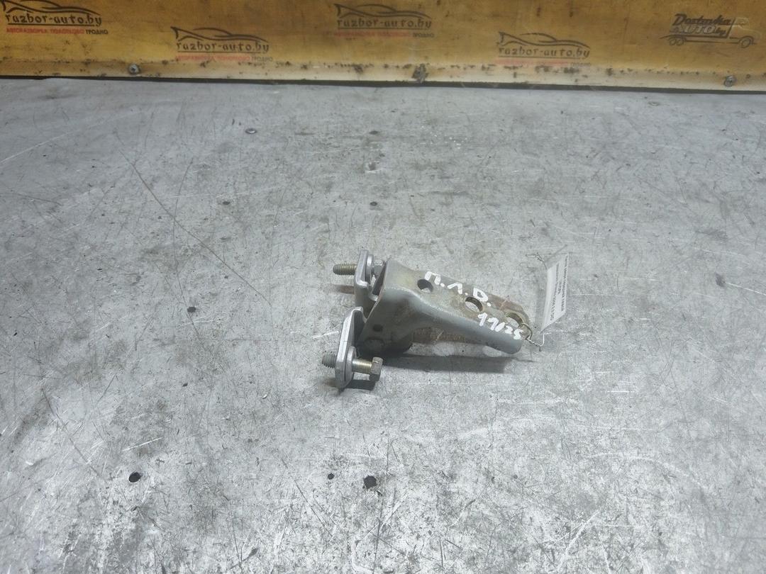 Петля двери передней левой UAVDPA Mitsubishi Grandis купить