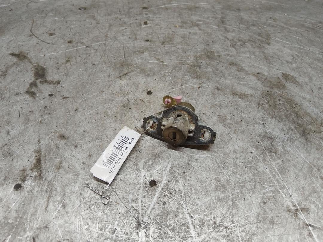 Личинка замка багажника EKJI34 Toyota Corolla купить