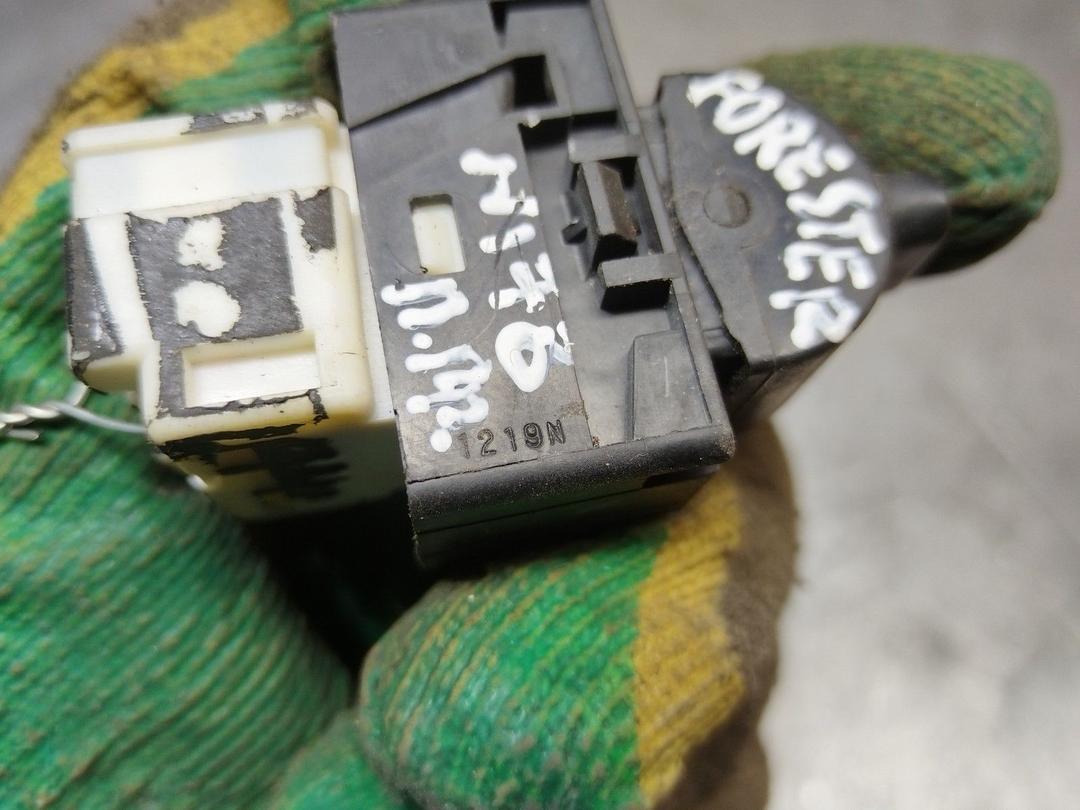 Кнопка центрального замка RYU9EU Subaru Forester - Фото 4