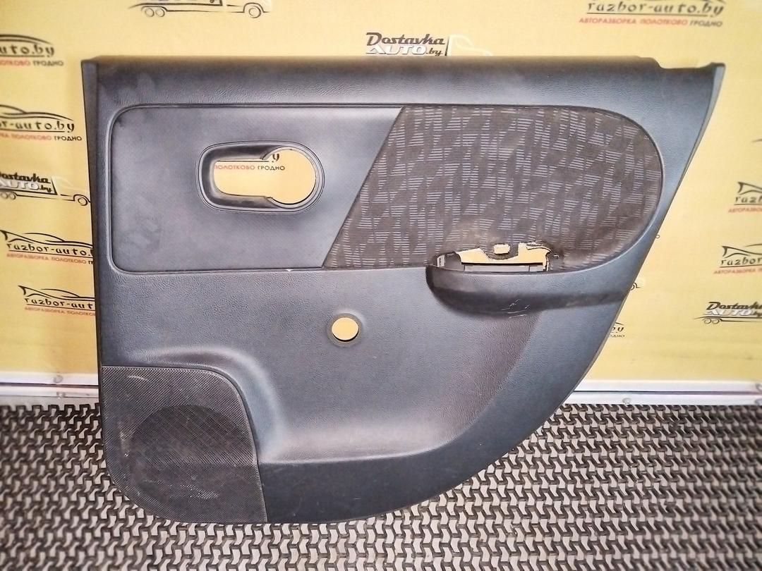 Обшивка двери задней правой (дверная карта) 54IVC4 Nissan Note