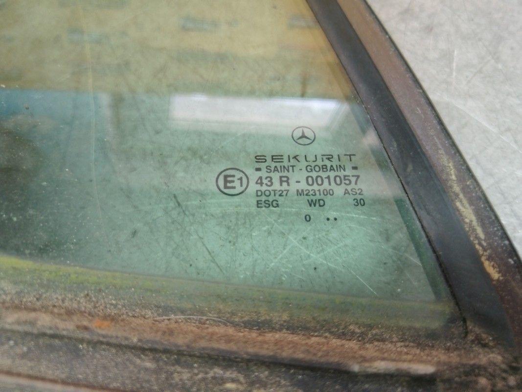 Стекло двери передней правой DWAB56 Mercedes A W168 купить