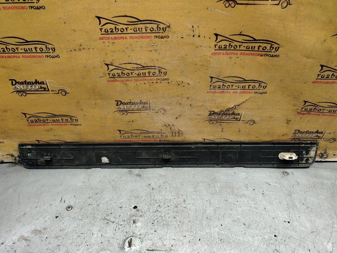 Накладка на порог RY1P6U Nissan Primera - Фото 6