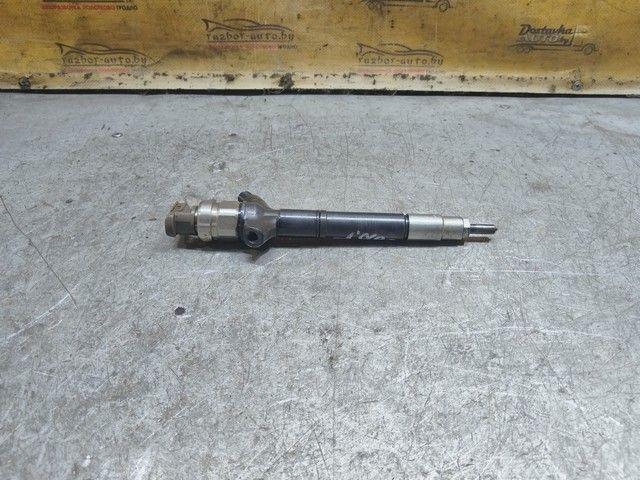 Форсунка SXF75Q Toyota Corolla Verso купить в магазине запчастей бу