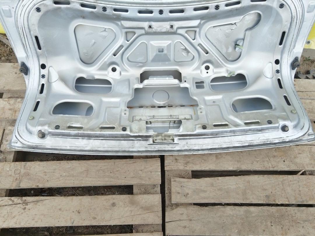 Крышка багажника (дверь 3-5) 9IAS6G Volkswagen Passat undefined