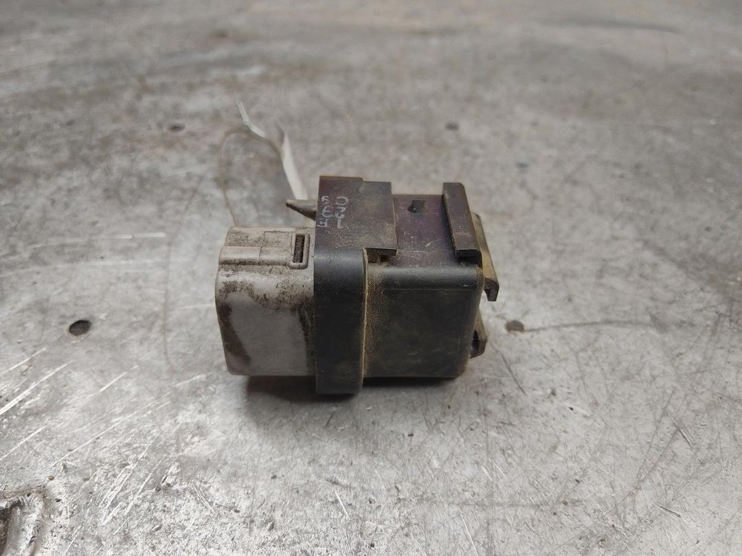 Реле накала свечей 6U0IK6 Toyota Corolla - Фото 1