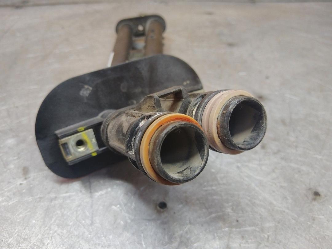 Патрубок отопителя (печки) E6BU8N Renault Laguna купить