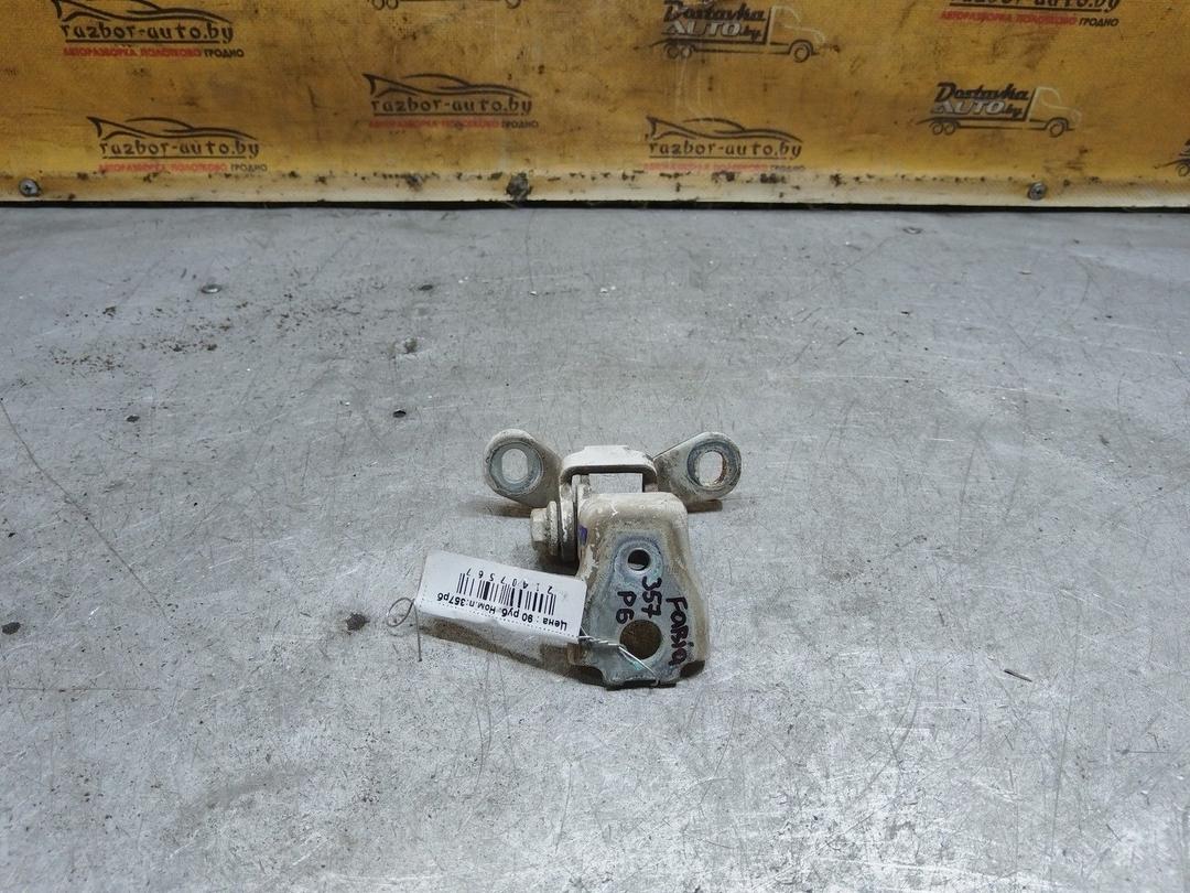Петля двери передней правой M14A2W Skoda Fabia купить