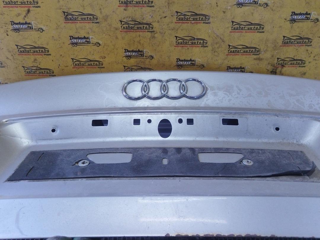 Крышка багажника (дверь 3-5) VVRR7U Audi A4 купить в магазине запчастей бу