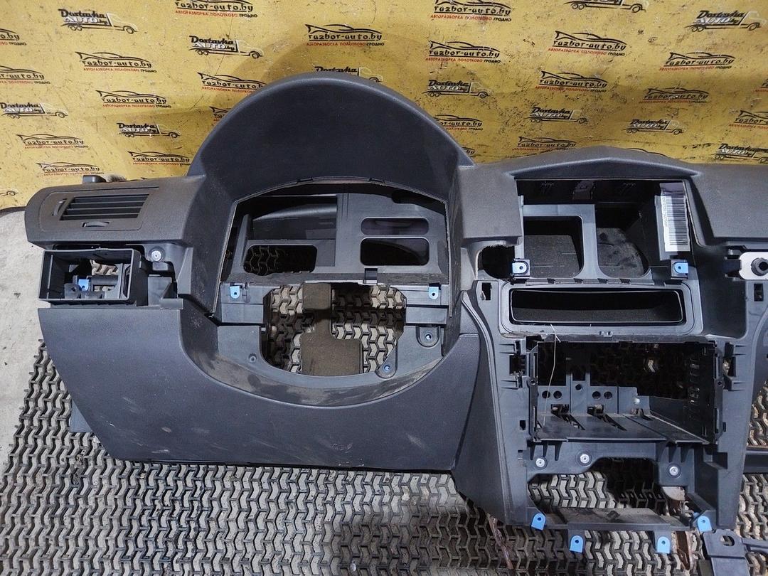 Панель передняя салона (торпедо) 851QGF Opel Astra купить с доставкой