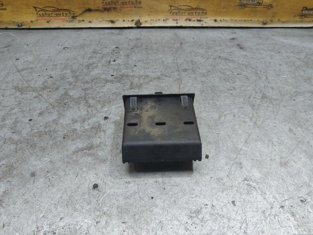 Вещевой ящик центральной консоли O21VDJ Audi A4 купить в магазине запчастей бу