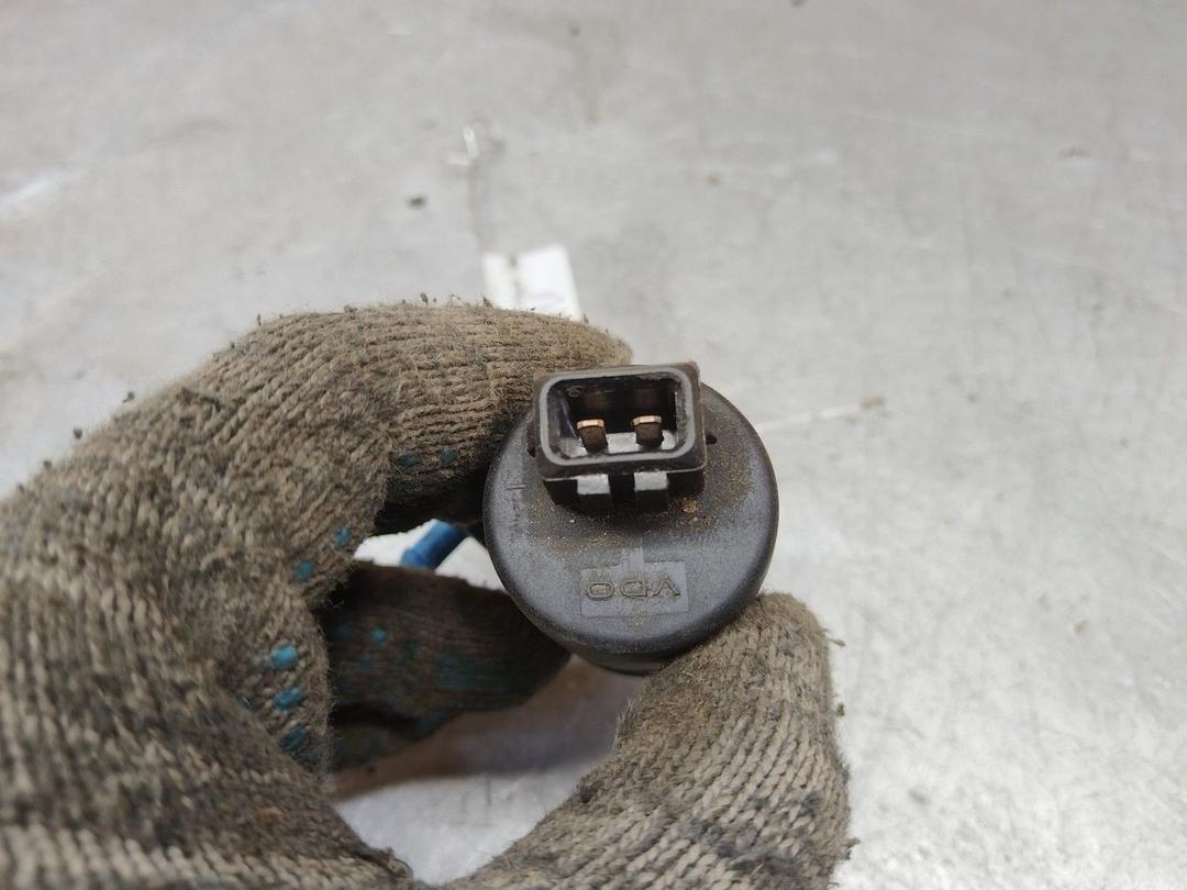 Насос (моторчик) омывателя стекла S1F4P3 Volkswagen Passat купить с доставкой