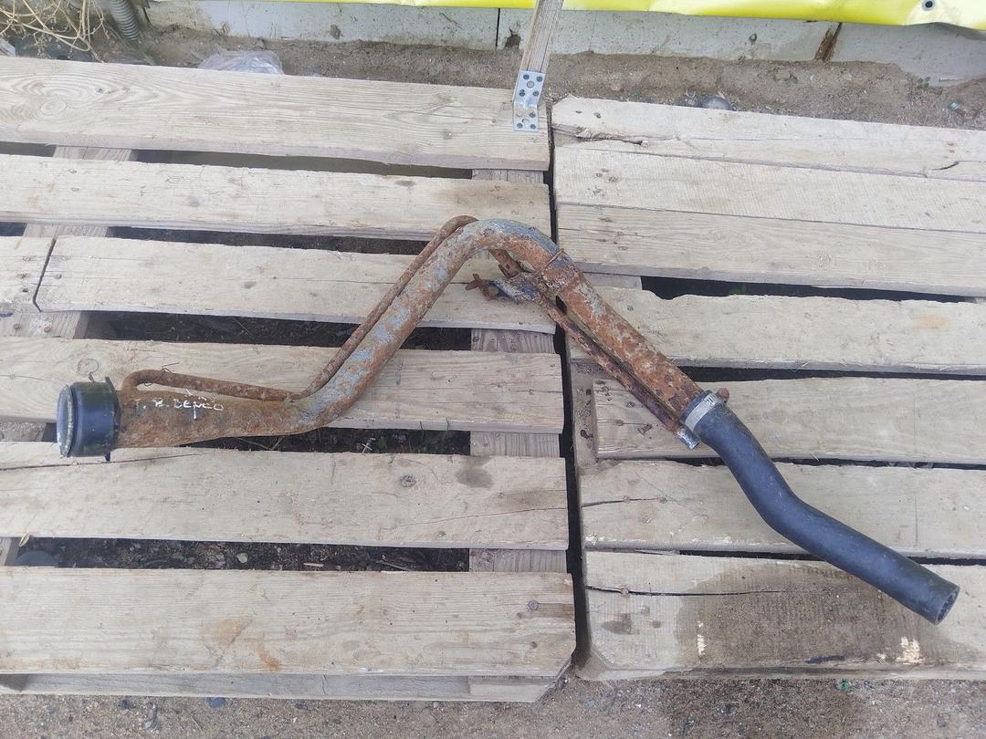 Горловина топливного бака NWR9LO Toyota Yaris Verso