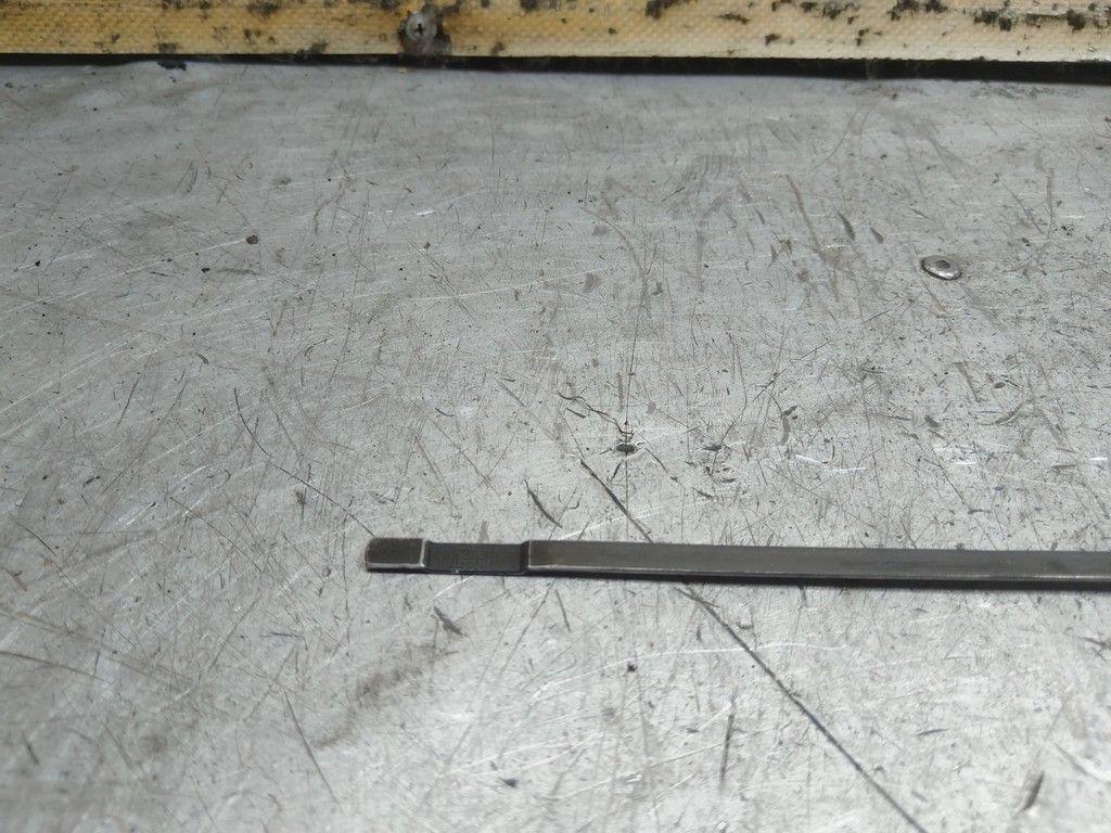 Щуп двигателя 1FXKI6 Volkswagen Passat - Фото 2