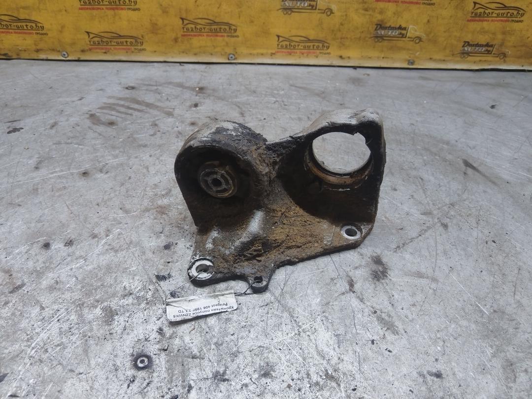 Кронштейн полуоси ZZNWK5 Peugeot 406